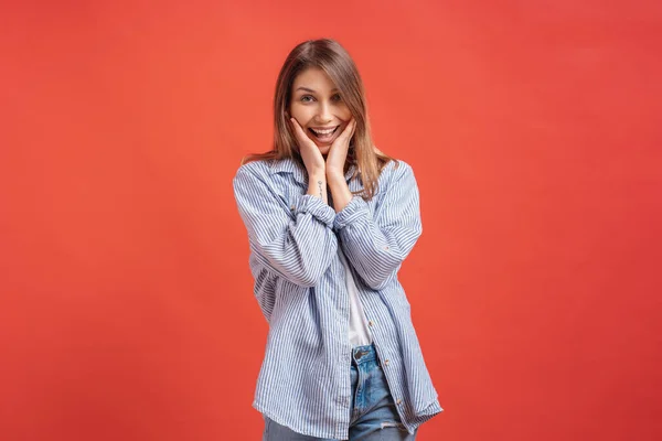 Retrato Elegante Positivo Agradável Bonito Adorável Linda Menina Atraente Com — Fotografia de Stock