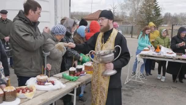 Mtsensk, Rússia 15 de abril de 2017. EDITORIAL - A gloriosa festa da Páscoa. Cristo ressuscitou . — Vídeo de Stock