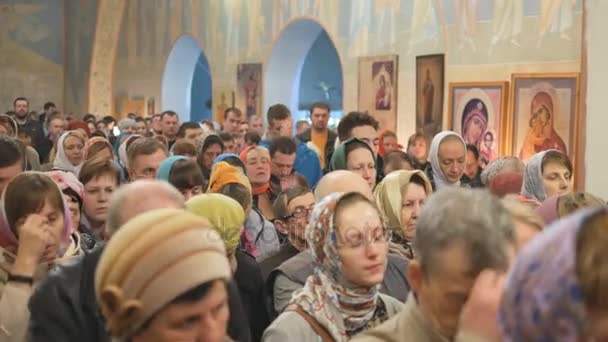 Mtsensk, Rusia 15 de abril de 2017. EDITORIAL - La gloriosa fiesta de Pascua. Cristo ha resucitado . — Vídeo de stock