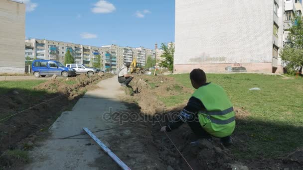 Arbetet med särskild utrustning i reparation av vägar — Stockvideo