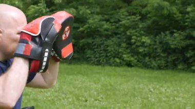 Kavgalar kuralları karışık dövüş sanatları eğitimi olmadan