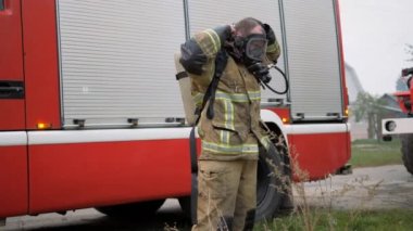 Felaket. Yangın kamyon iş yanıyor.