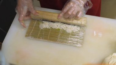 Suşi ve rulo. Pişirme