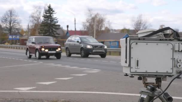 Orlovskaya oblast, Russie, 08.10.2017, Editorial : Radar de police sur la route — Video