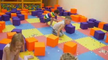 Çocuk Salon Oyunları.