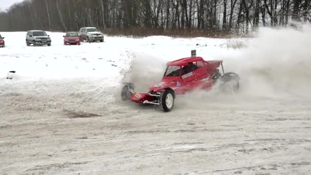 20. Januar 2018 russland, orel - autocross, buggies maschinen. Autorennen im Winter auf selbstgebauten Autos. — Stockvideo