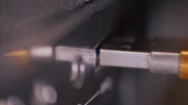 Bilgisayarla çalış. Dosyaları bir Usb sürücüsüne kopyalamak. Flaş bellek sistem bloğu portuna yerleştirildi. Kapat..