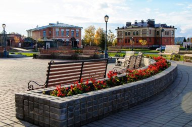 Kent Meydanı renklerde