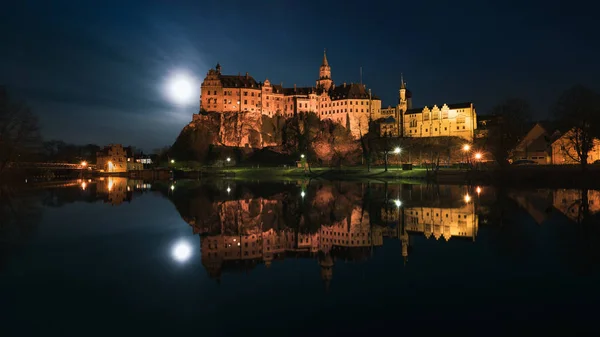 O castelo de Hohenzollern em Sigmaringen — Fotografia de Stock