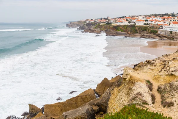 surfes bulutlu günde ile Atlantik kıyı şeridi