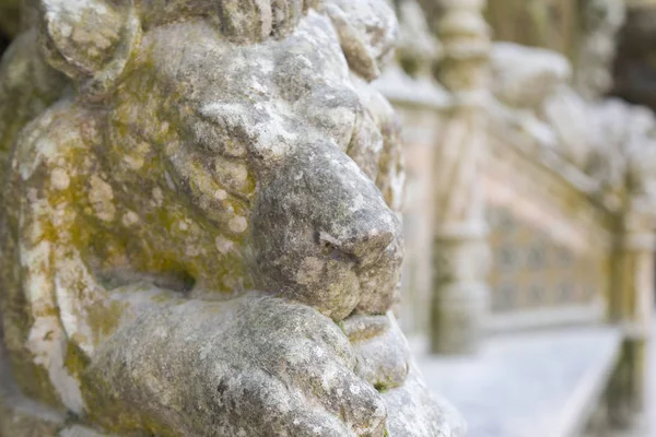 Sintra içinde bulunan mimari elemanları