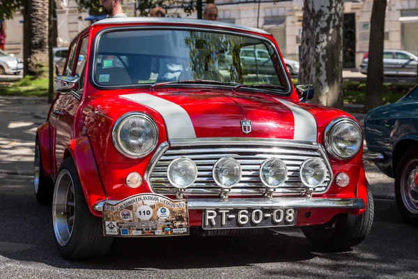 Lisbon, Portugal - september 24, 2017: Reto car show on street o — Stock Photo, Image