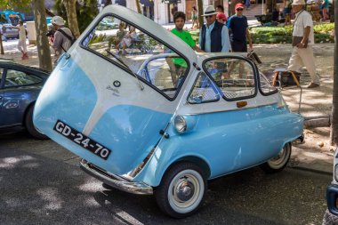 Lisbon, Portekiz - 24 Eylül 2017: Reto otomobil sokak o