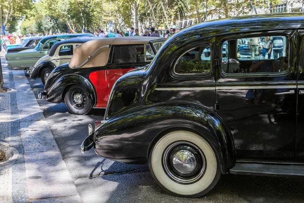 Lisbon, Portekiz - 24 Eylül 2017: Reto otomobil sokak o