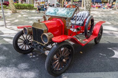 Lisbon, Portekiz - 24 Eylül 2017: Reto otomobil sokak o