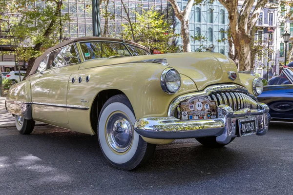 Lisbon, Portekiz - 24 Eylül 2017: Reto otomobil sokak o