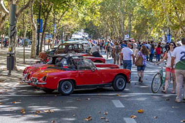 Lisbon, Portekiz - 24 Eylül 2017: Reto otomobil sokak o