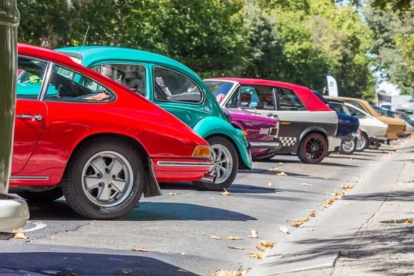 Lisbon, Portekiz - 24 Eylül 2017: Reto otomobil sokak o