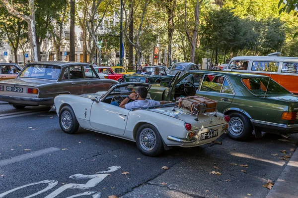 Lisbon, Portekiz - 24 Eylül 2017: Reto otomobil sokak o