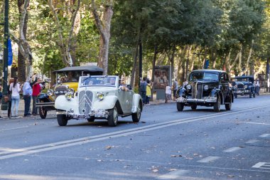 Lisbon, Portekiz - 24 Eylül 2017: Reto otomobil sokak o