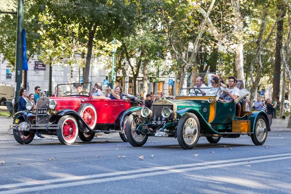 Лиссабон, Португалия - 24 сентября 2017 года: Автошоу Reto на улице o — стоковое фото