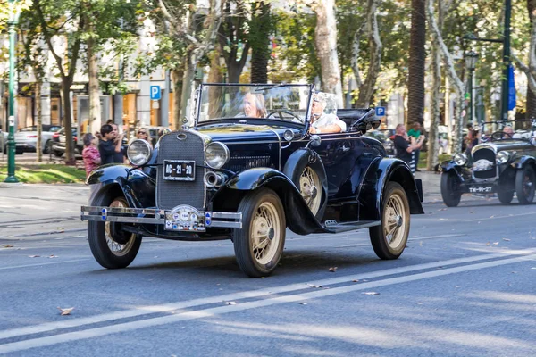 Lisbon, Portekiz - 24 Eylül 2017: Reto otomobil sokak o