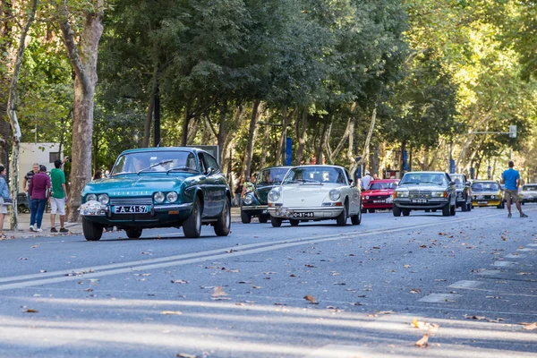 Lisbon, Portekiz - 24 Eylül 2017: Reto otomobil sokak o