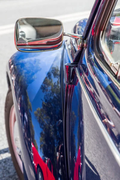 Ayrıntılar reto otomobil sokakta şehrin