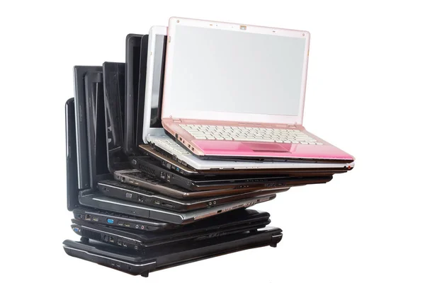 Stapel Gebrauchter Laptops Verschiedenen Farben Und Modellen Diese Notebooks Für — Stockfoto
