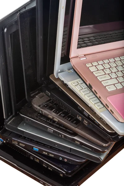 Pila Laptop Usati Diversi Colori Modelli Tha Notebook Riparazione Servizio — Foto Stock