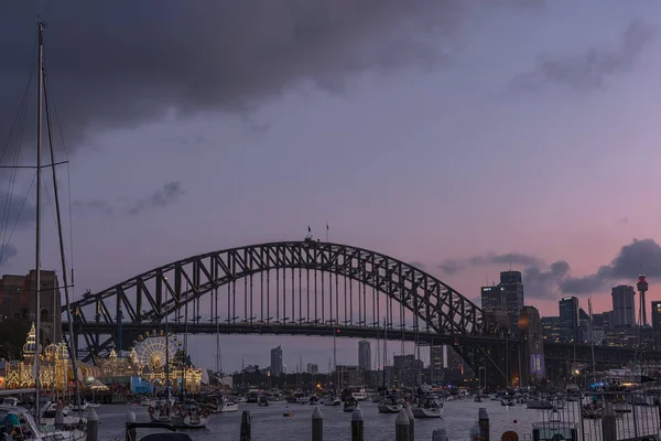 Sydney Harbour Bridge Sydney Australia al atardecer . — Foto de Stock