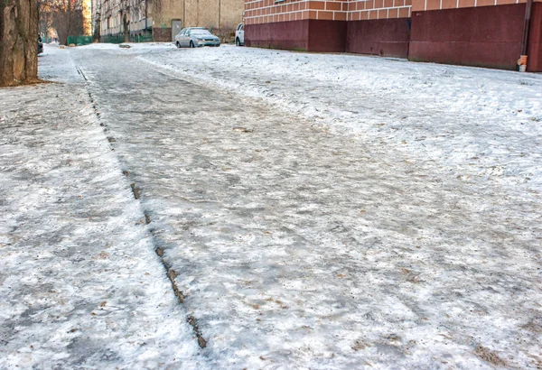 Pavementd täckt med is — Stockfoto