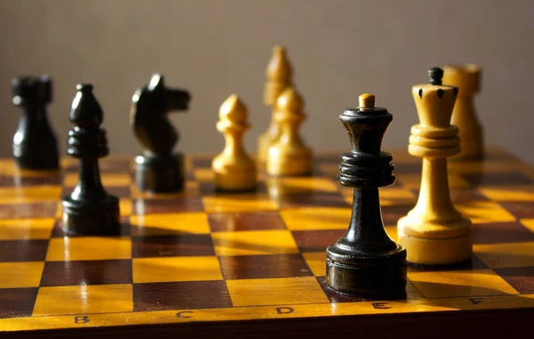 Σκάκι στη σκακιέρα — Φωτογραφία Αρχείου