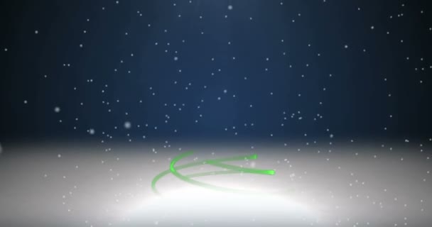 雪の結晶とグリーティングテキストと様式化されたクリスマスツリー 白い雪の背景にメリークリスマスとハッピーニューイヤーをレタリング ビデオ映像 — ストック動画