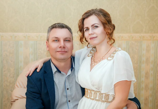 Couple Lovers Posing Sitting Chair Hall Prefecture Marriage Portrait Closeup — Stock Photo, Image