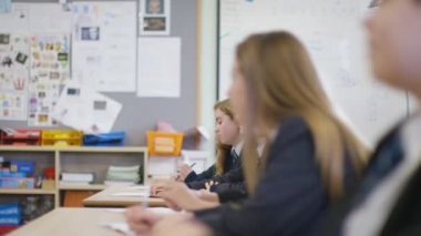 öğrenci öğretmen için dinleme