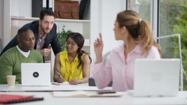 öğretmen yardım öğrenciler