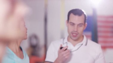  Kişisel eğitmen ile eğitim kadın