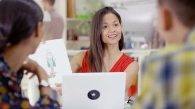 bir proje üzerinde işbirliği takım tasarım