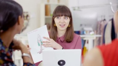 bir proje üzerinde işbirliği takım tasarım