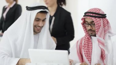 Tablet vasıl arıyorum iş grubu