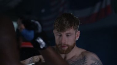 Mma savaşçı ile ortak eğitim