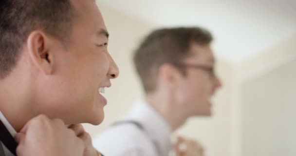 Gay couple getting ready for wedding — Stock Video