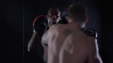 Mma savaşçı ile ortak eğitim