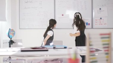 Çocuklarda okul sınıf
