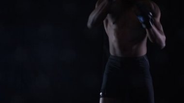 Yalnız eğitimi Mma savaşçı