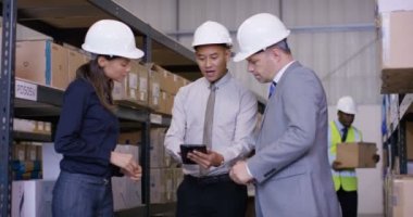 yönetim ekibi el sallamak 