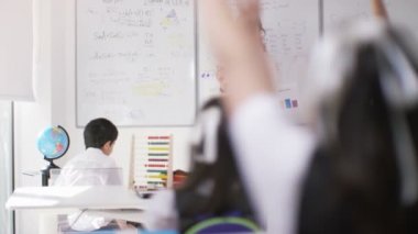 çocuk sınıf öğretmeni için dinleme