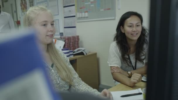 Apprentice student in training — Stock Video