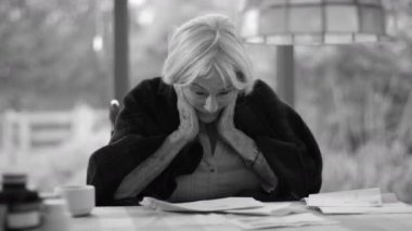 kadın faturaları ödeme endişe verici